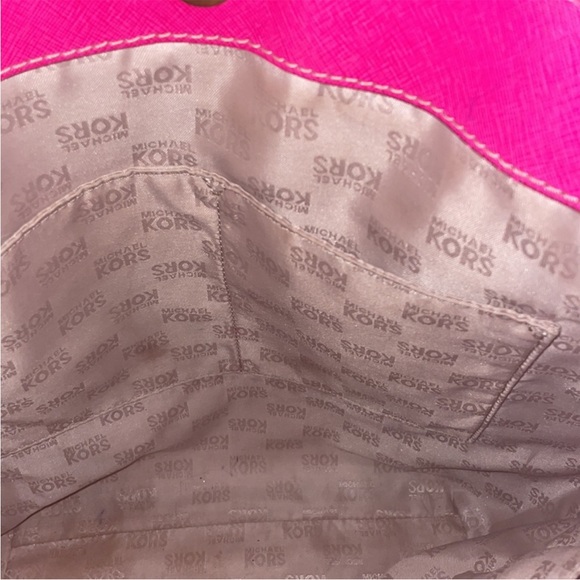 Hot pink KORS shoulder bag - Picture 7 of 7